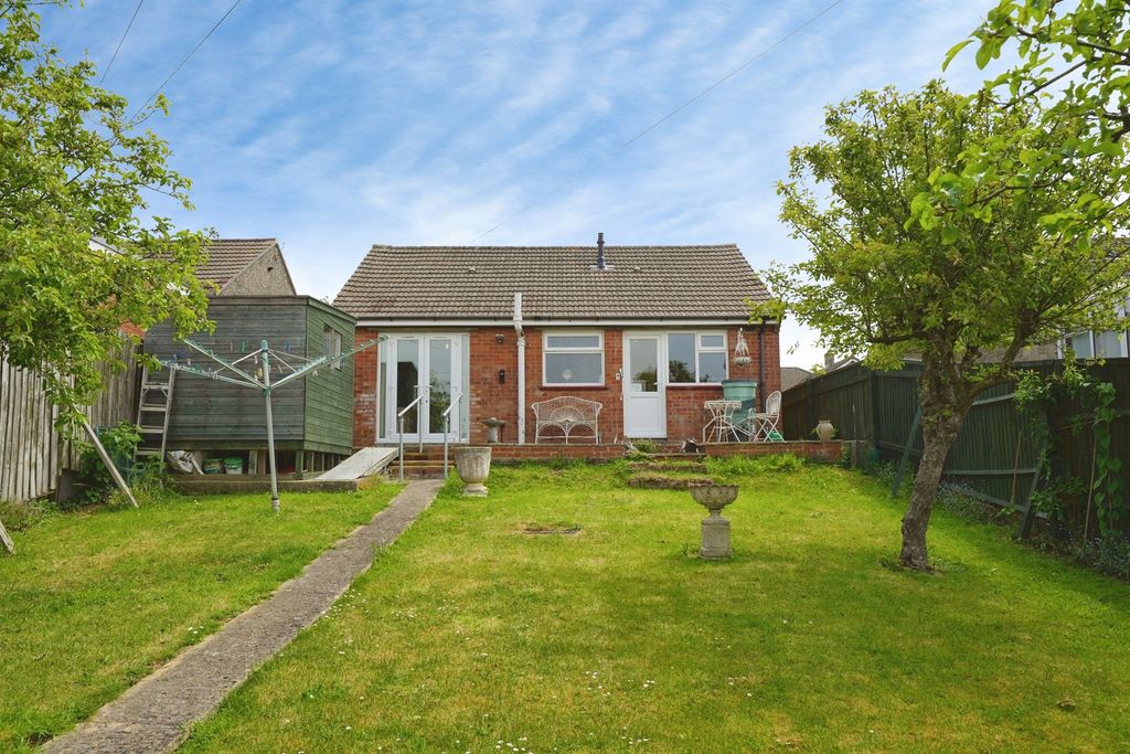 Property photo 3 of 14