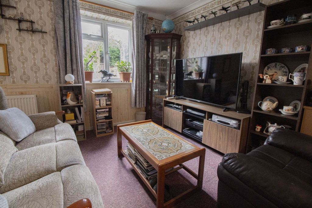 Property photo 3 of 15