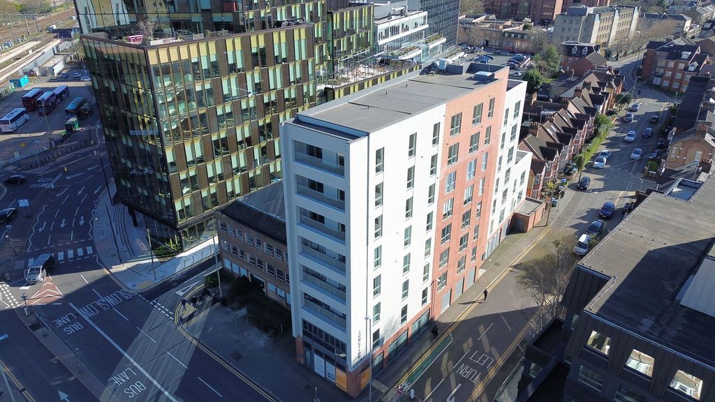 Property photo 1 of 8