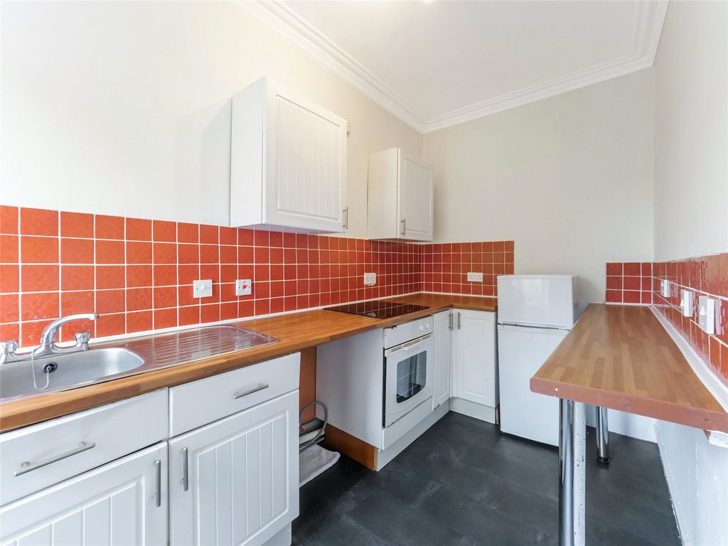 Property photo 2 of 14 Kitchen