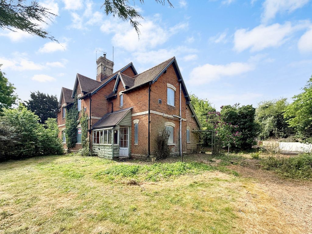 Property photo 1 of 14