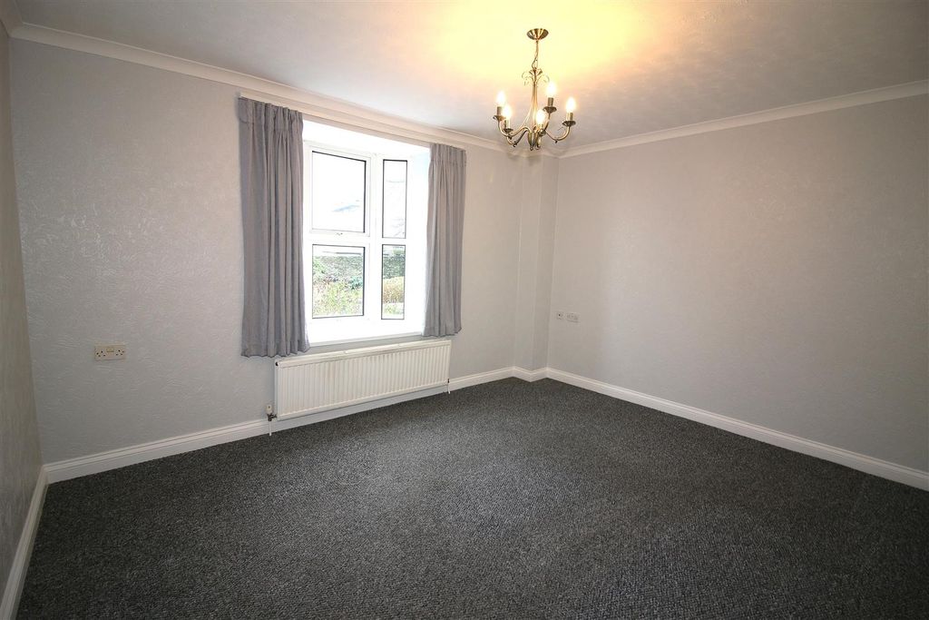 Property photo 2 of 10 Img_1221.Jpg