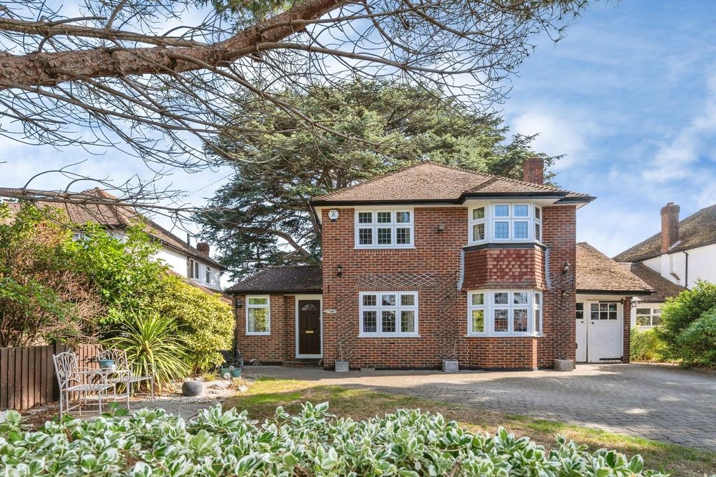 Property photo 1 of 30