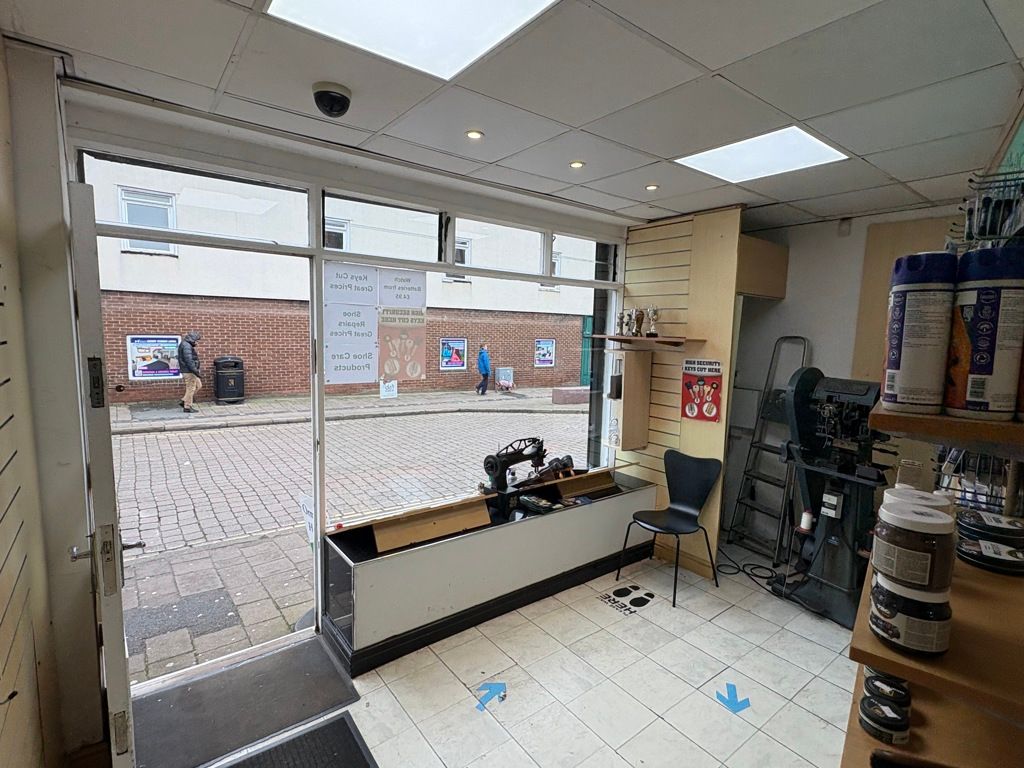 Property photo 3 of 6 Photo 22