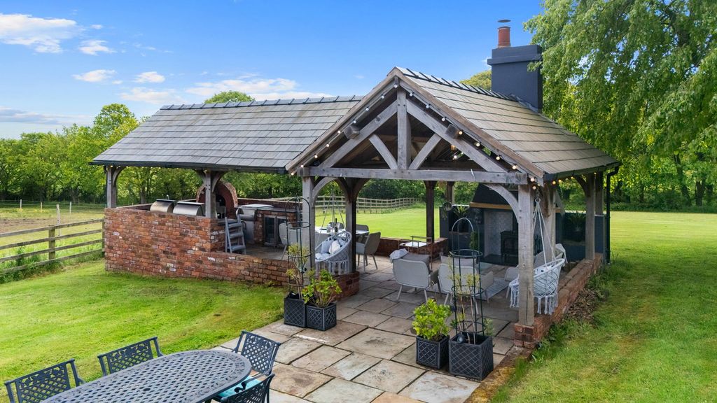 Additional image 43 of 5 bed detached house for saleCrosshall Brow, Westhead, Ormskirk L40