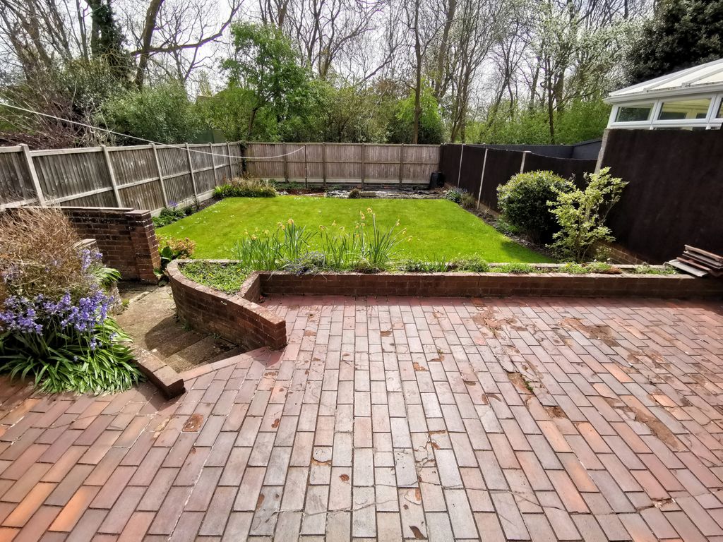 Property photo 3 of 8 Gallery