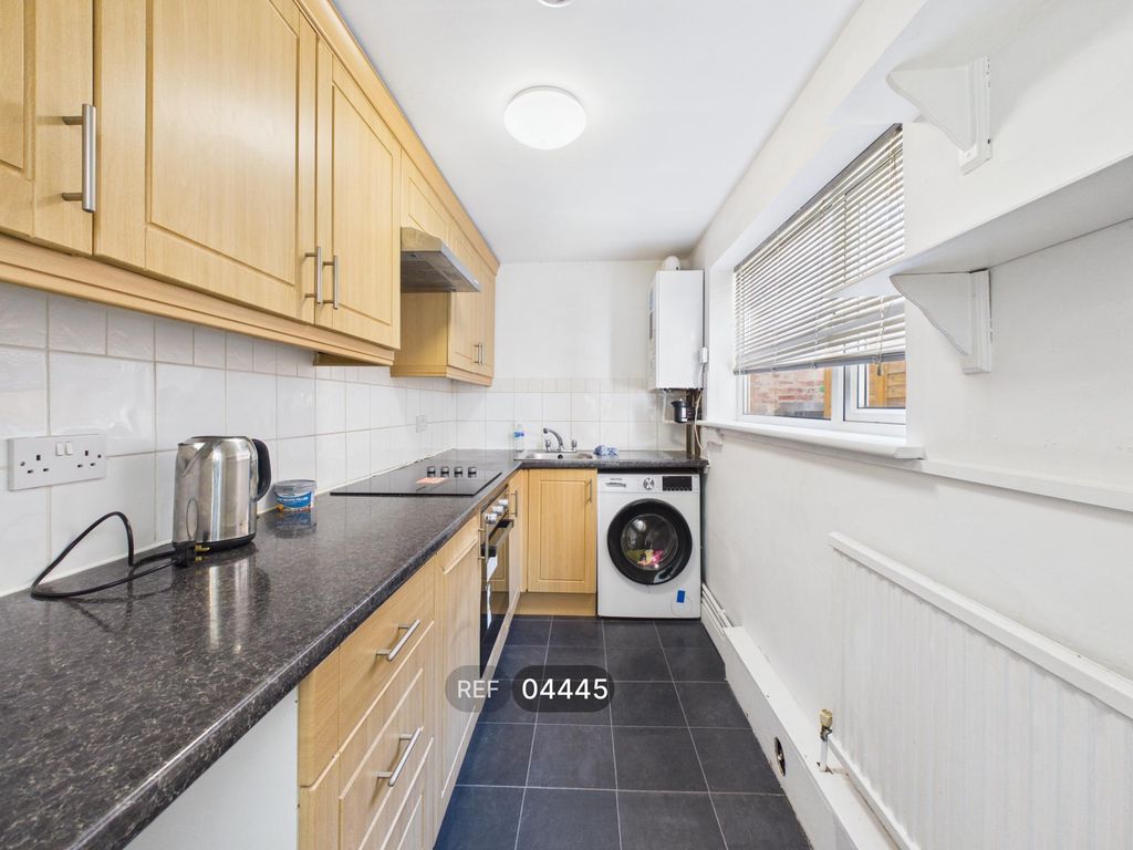 Property photo 2 of 27 Kitchen
