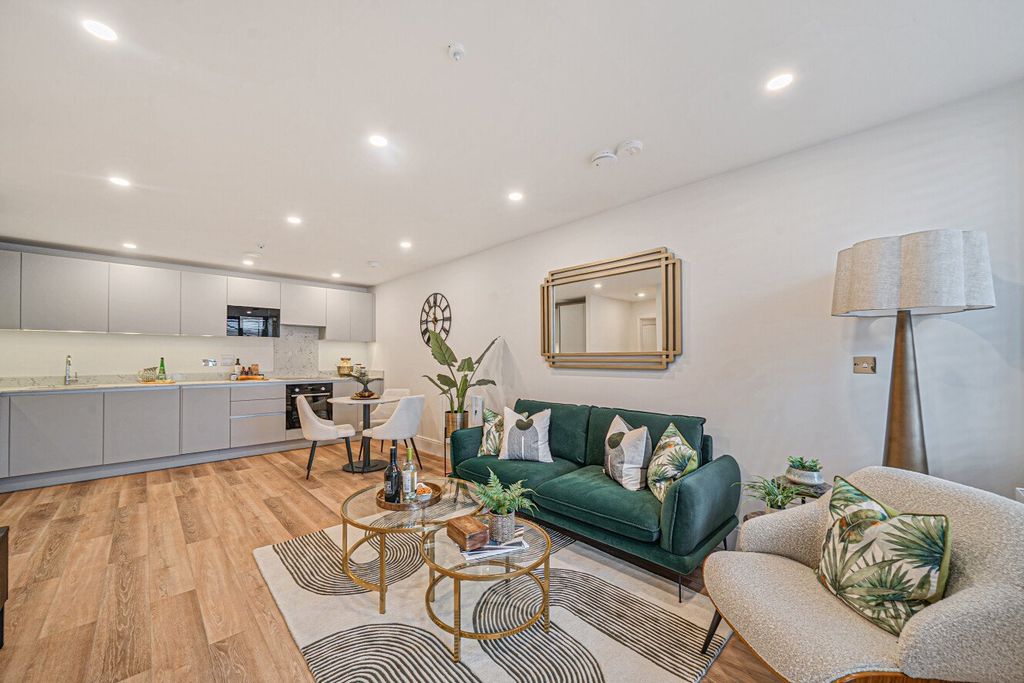 Property photo 3 of 9 1511726-33-6A8c55...
