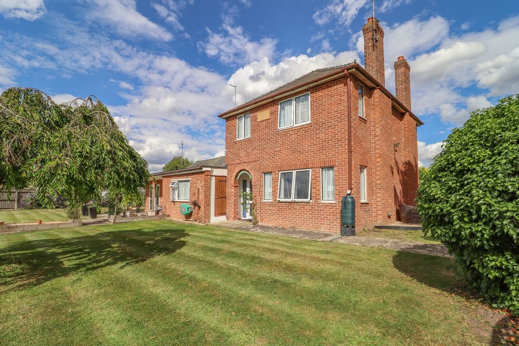 Property photo 2 of 40 5270694
