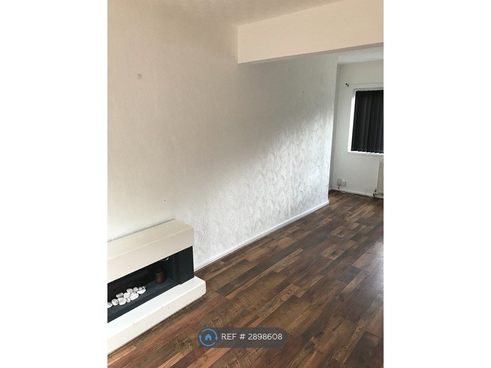 Property photo 3 of 13 Living Room