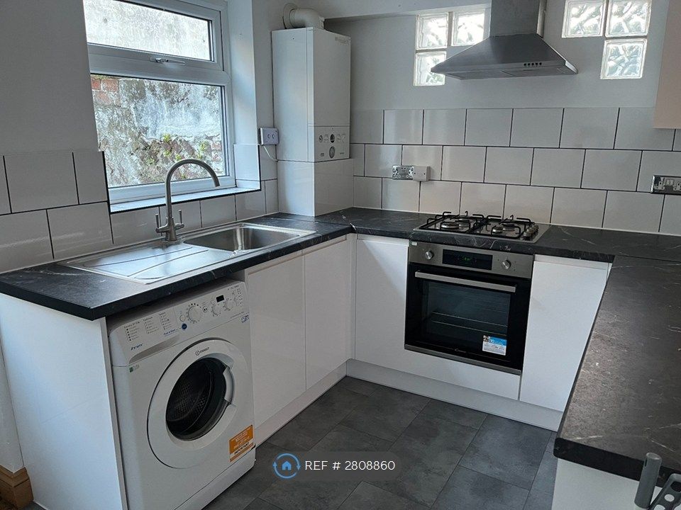 Property photo 2 of 9