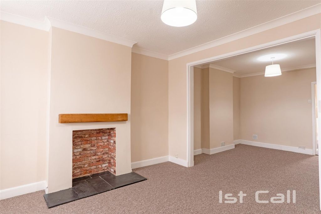 Property photo 2 of 12 Lounge-Diner