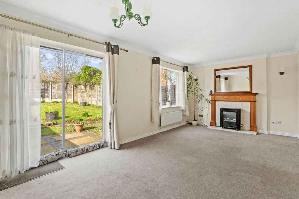 Property photo 3 of 8