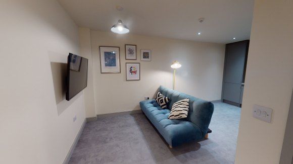 Property photo 2 of 9 8076613.Jpg