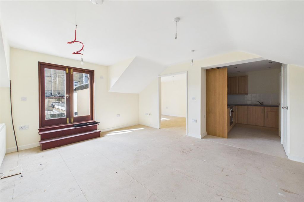 Additional image 39 of 4 bed flat for saleHighridge Road, Bishopsworth, Bristol BS13