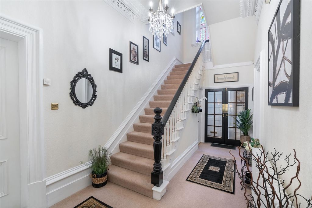 Property photo 2 of 33 _A7R6320-Hdr.Jpg