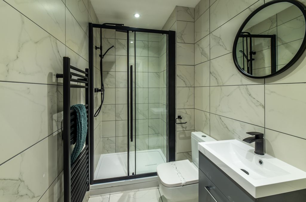 Property photo 3 of 9 Canning Place B113-005