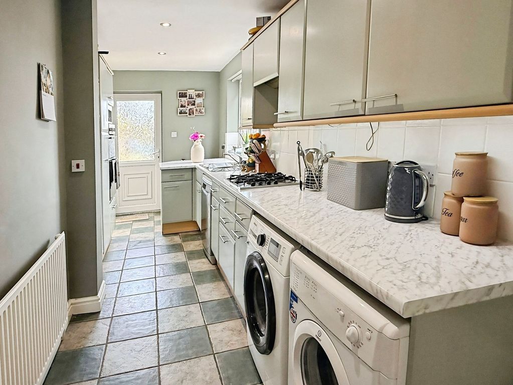 Property photo 3 of 22