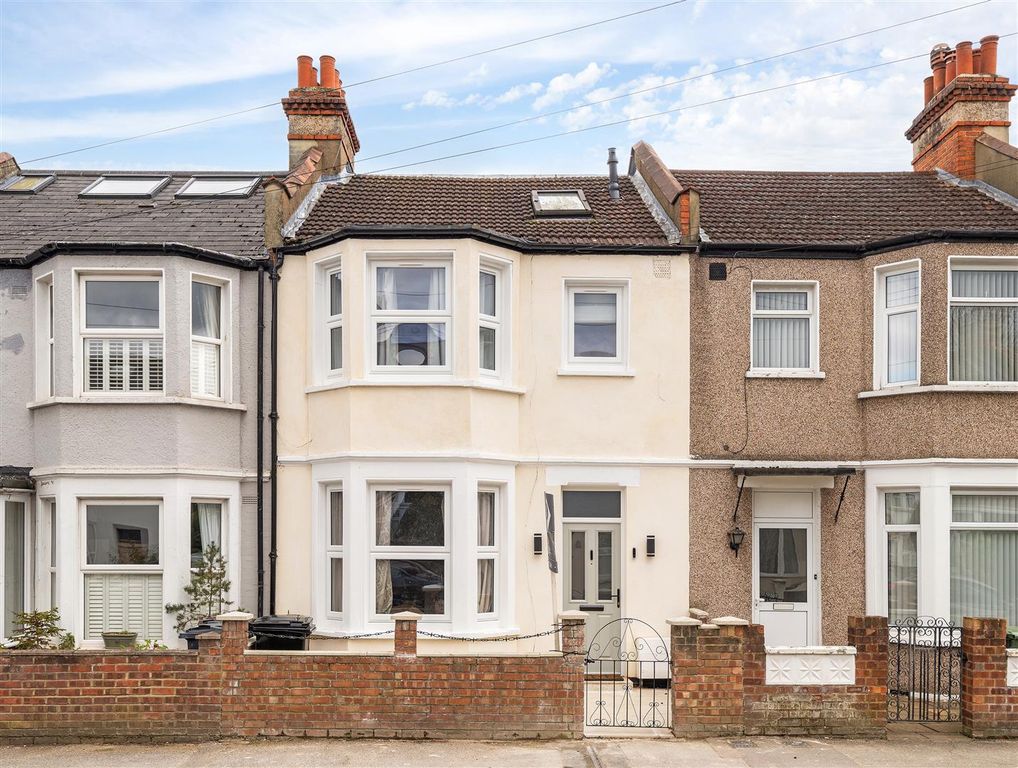 Property photo 1 of 17 Cottingham Road External -1.Jpg
