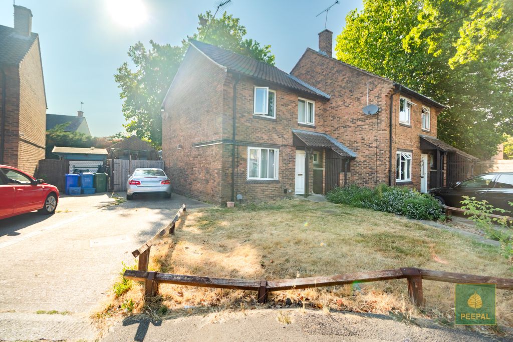 Property photo 2 of 12