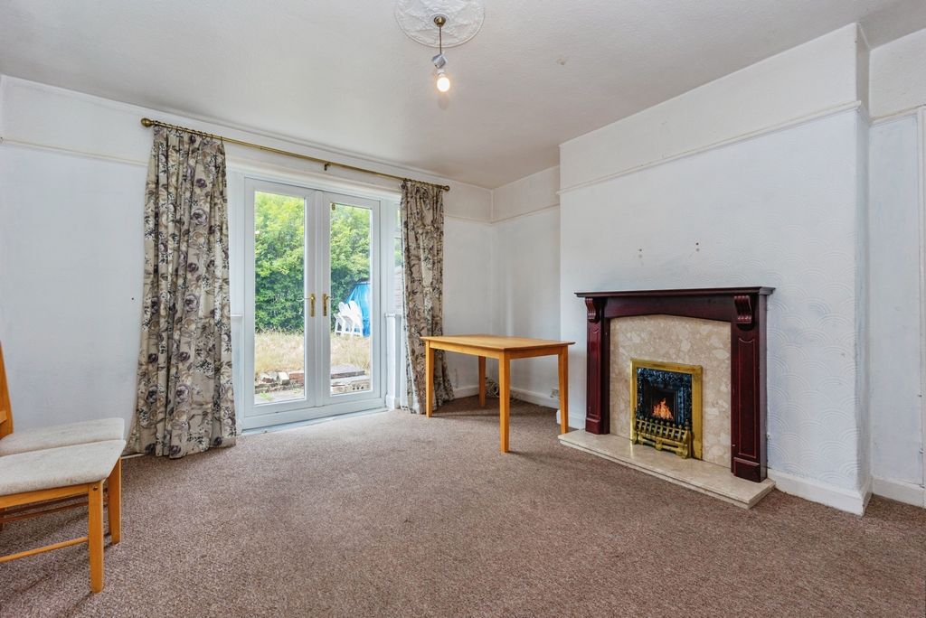 Property photo 2 of 18 Pbox-Img.Jpg
