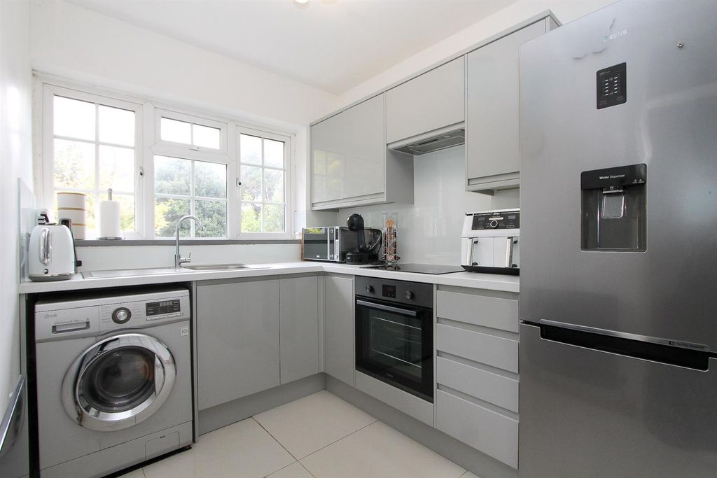 Property photo 3 of 14 Img_0307 (1).Jpg