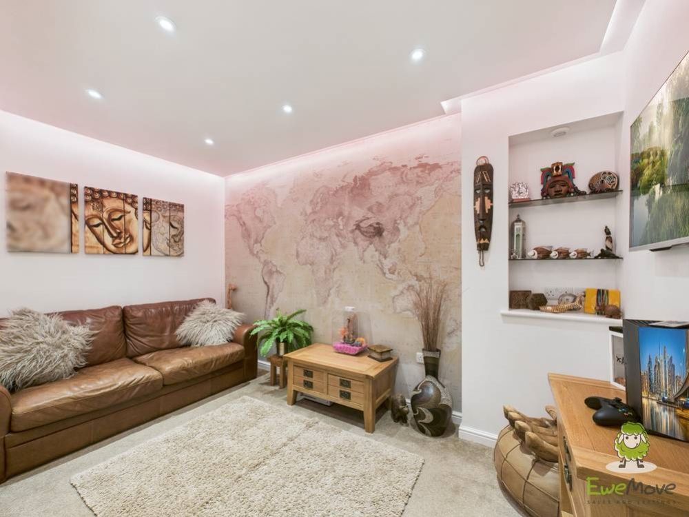 Property photo 2 of 17 Snug Emilydimelowewemovewhitchurchandnantwich