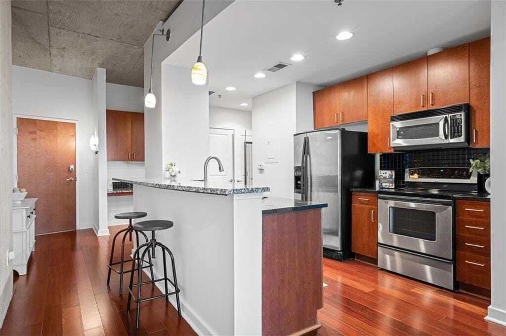 Property photo 1 of 31