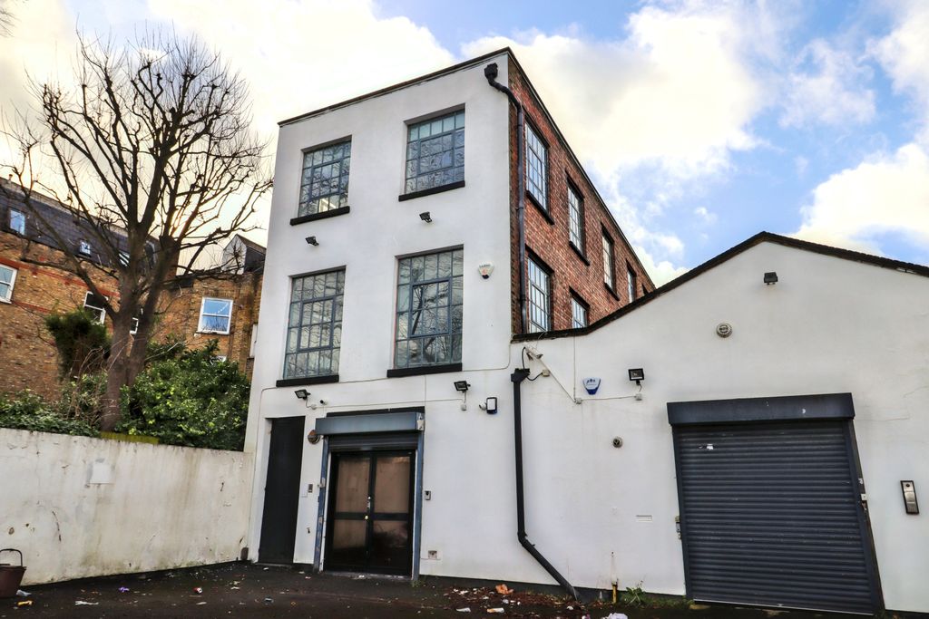 Property photo 1 of 29 Img_6348