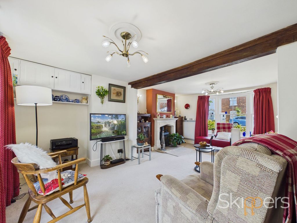 Property photo 2 of 25
