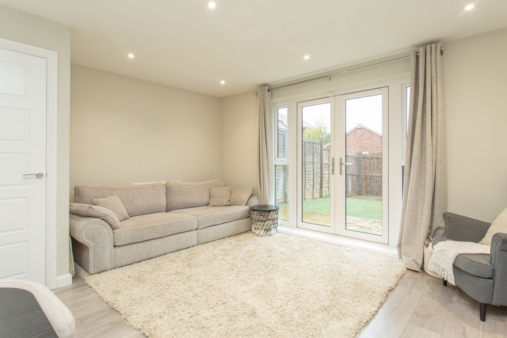 Property photo 2 of 18 Picture 2