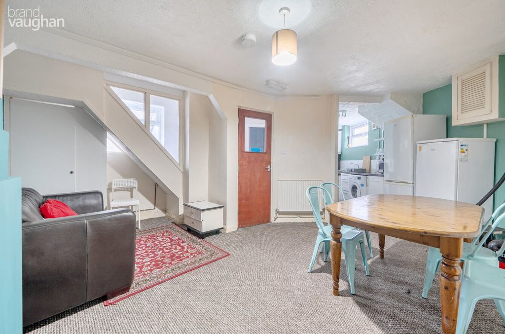 Property photo 1 of 10 5894416E-73A7-421...