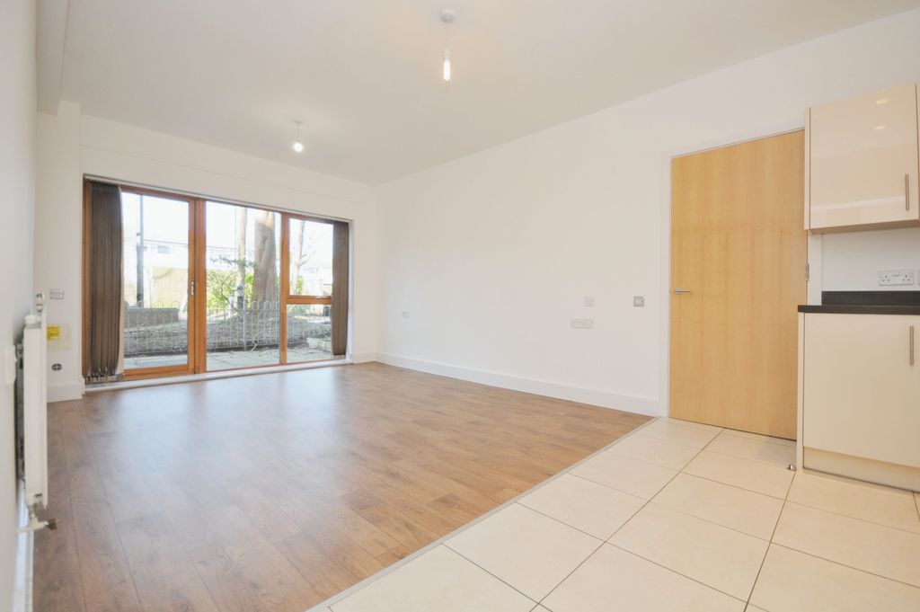 Property photo 2 of 15 Photography