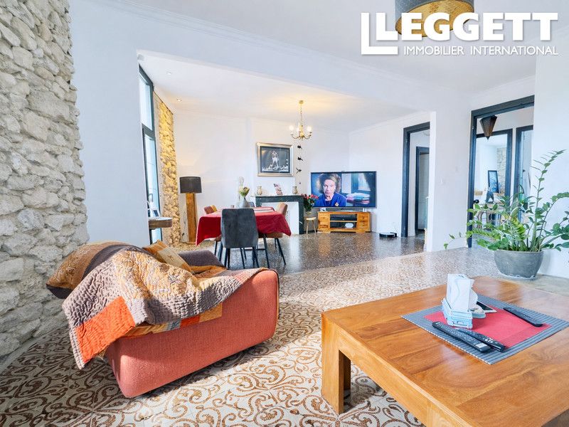 Property photo 3 of 10