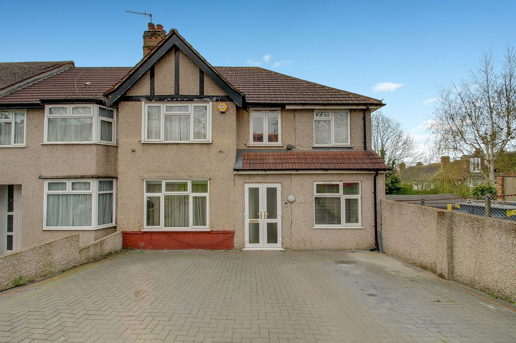 Property photo 1 of 23