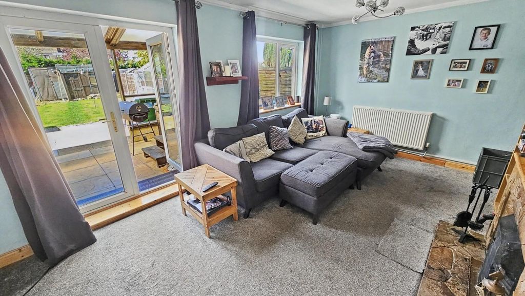 Property photo 2 of 15