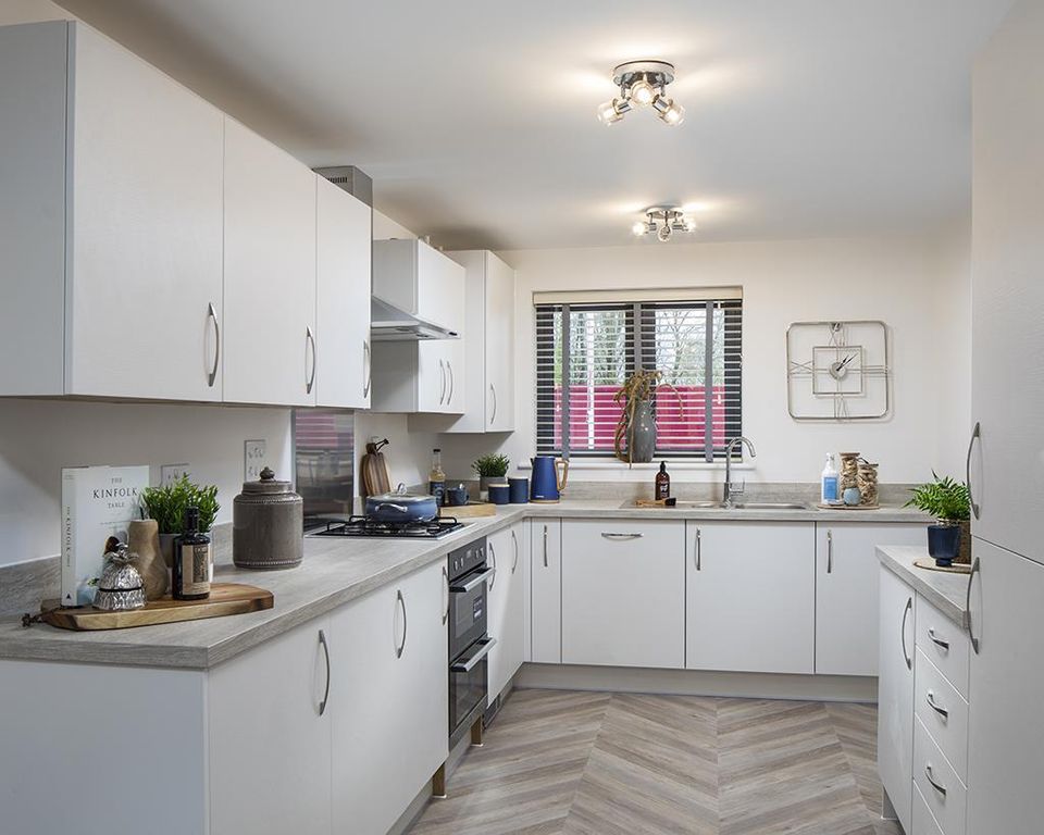 Property photo 2 of 16 Kitchen/Diner