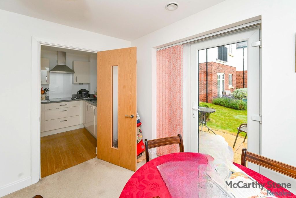 Property photo 3 of 21 Pbox-Img.Jpg