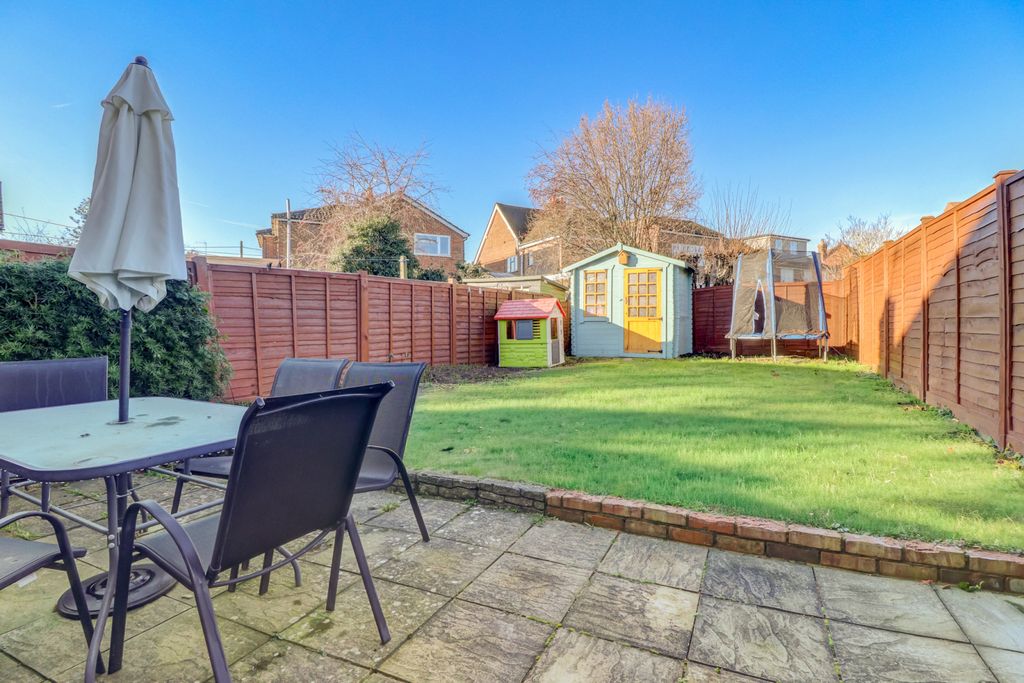 Property photo 1 of 16 Picture No. 27