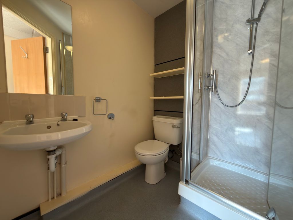 Property photo 3 of 8 Image