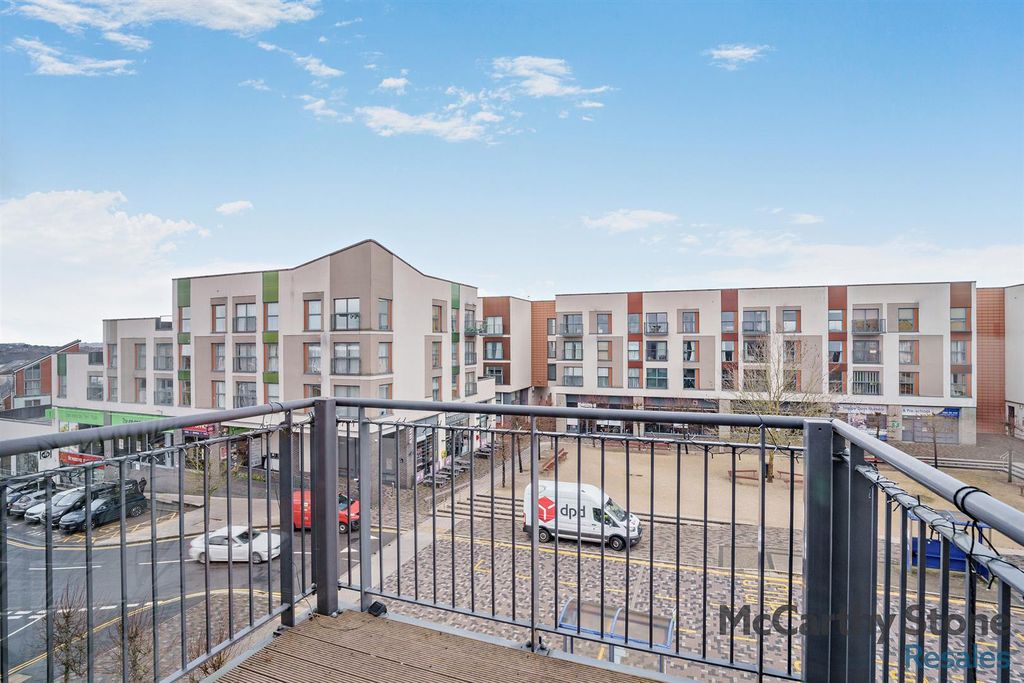 Property photo 2 of 15 Balcony