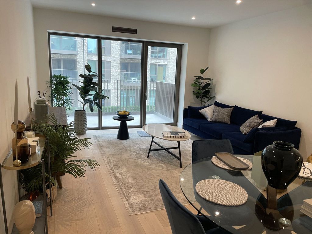 Property photo 2 of 17 Picture No. 15