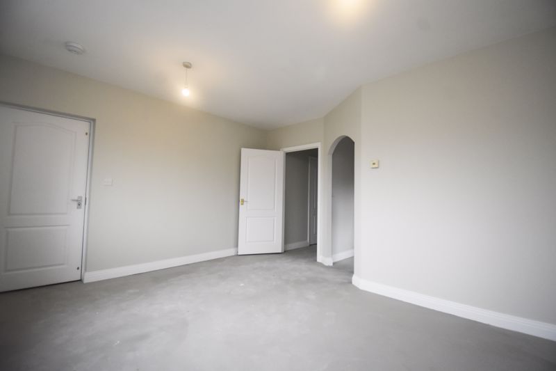 Property photo 3 of 14 Photo 5