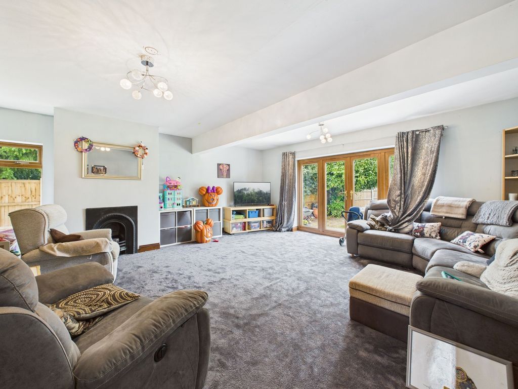 Property photo 2 of 22