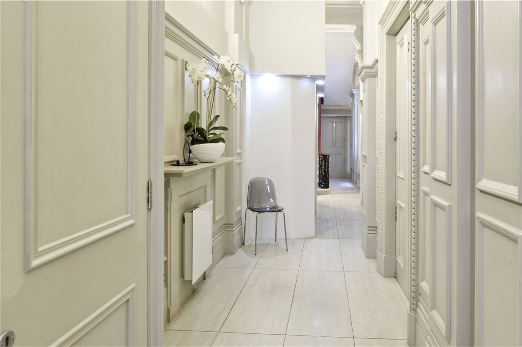 Property photo 3 of 8 Communal Areas