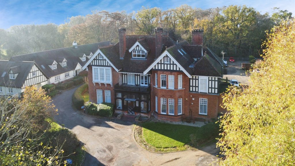 Property photo 1 of 26