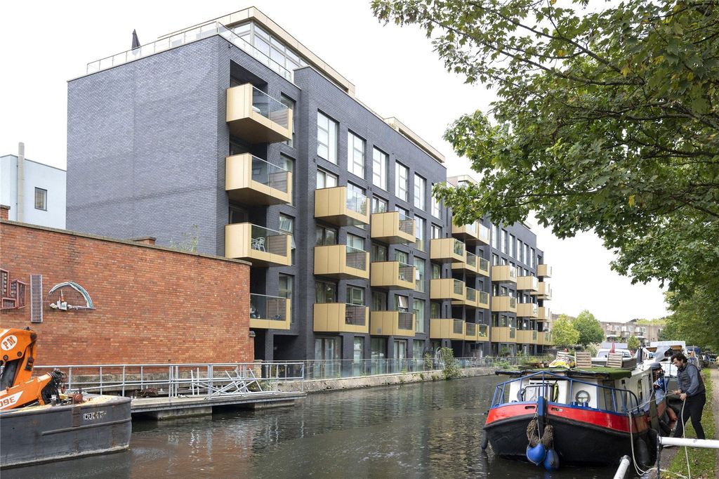 Property photo 3 of 9 Picture No. 17