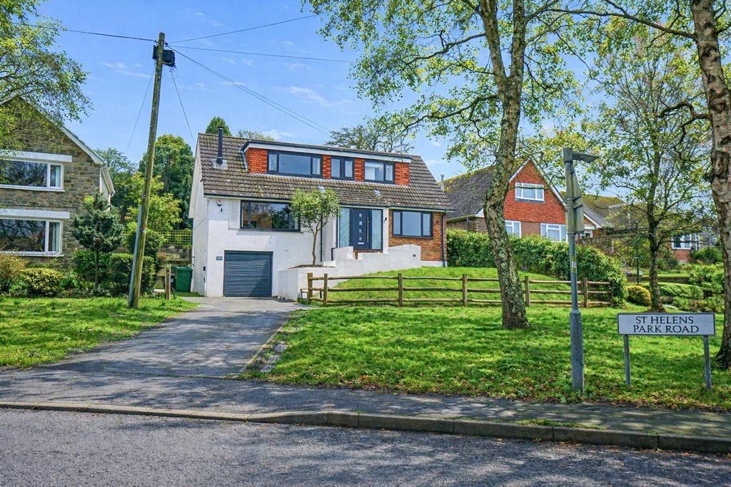 Property photo 1 of 35 c1490089-3608-4c9E-856d-543540Fbeb57.Png