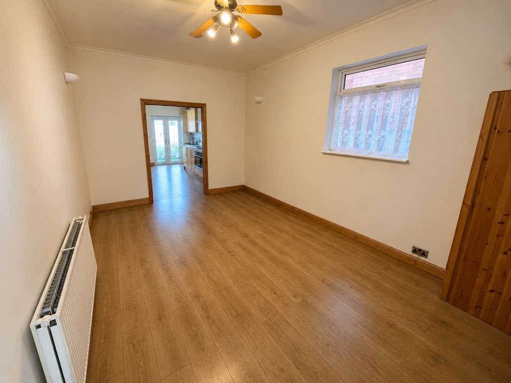 Property photo 3 of 11 5208273