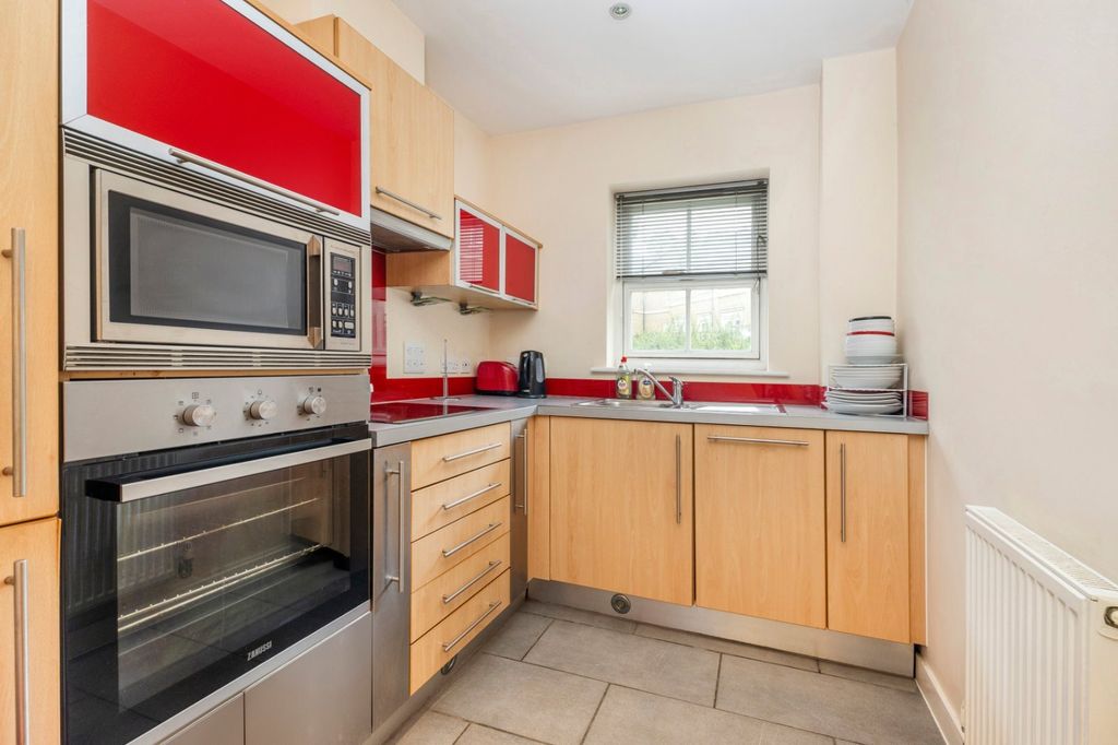Property photo 3 of 13